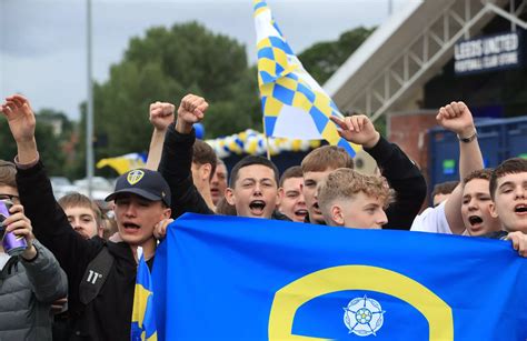 23 Brilliant Pictures As 2000 Leeds Uniteds Fans Celebrate Clubs