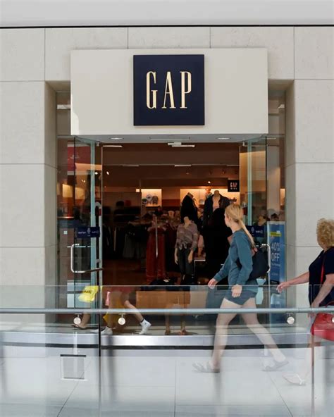 gap  fashionography