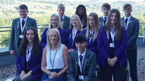 ‘Outstanding’ Head Student Team unveiled at Mossley Hollins High School ...