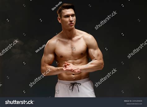 Serious Caucasian Bodybuilder Man Naked Muscular Stock Photo Shutterstock