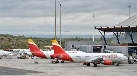 Iberia Express Ofrece Billetes Por 20 Euros Para Volar Entre Canarias Y