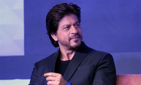 Shah Rukh Khan Thank Fans For Making A Blockbuster Year I Bow