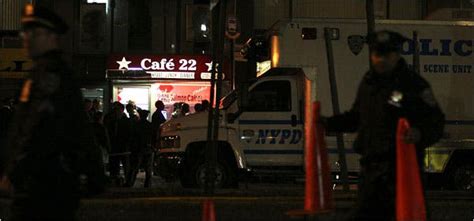 Officer Shot In Gun Battle In Harlem The New York Times