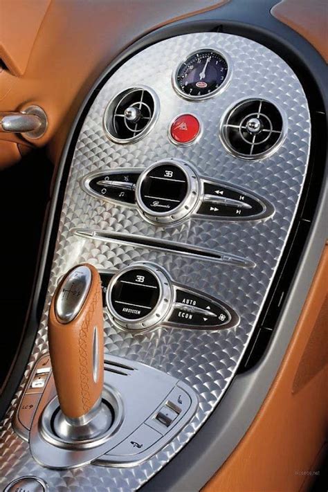 Inspiring Shashi: Bugatti Veyron 2009 in Dubai... Checkout the ...