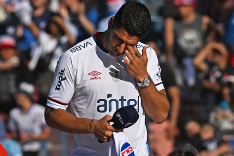 Luis Su Rez Bids Farewell To Nacional Get Spanish Football News