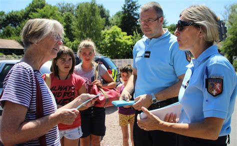 Saint Just En Chevalet La Gendarmerie Sensibilise La Population Au Vol