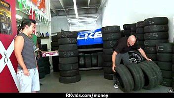 Sexy Se Clava El Culo En Una Polla Dura Por Dinero En Efectivo 1 XVIDEOS