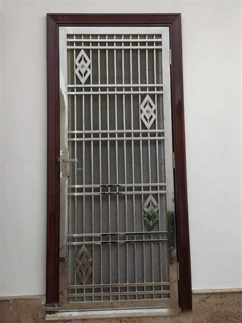 Modern 20mm Stainless Steel Hinged Gates For Home 6 Feet At Rs 900 Sq