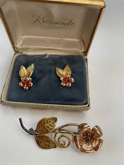 Set Krementz Rolled Gold Overlay Flower Screw Earrings Brooch Box