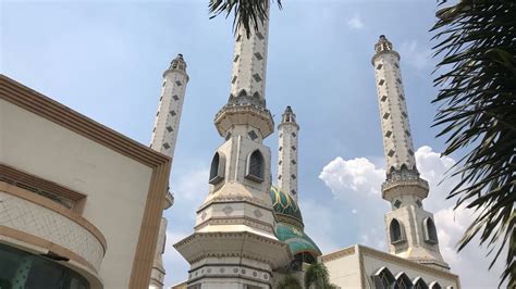 Mari Mampir Utk Menunaikan Ibadah Sholat Di Masjid Agung Nurul Ikhlas