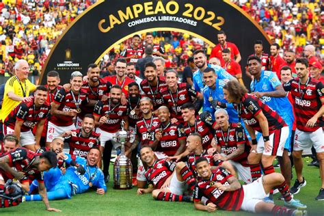 Fla recebe R 160 milhões por títulos da Copa do Br e Liberta