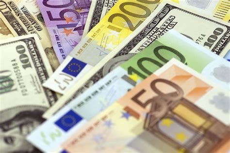 Toronto Currency Exchange: How to Earn Through Cheapest Currency ...