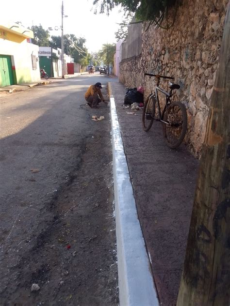 Mantenimiento a señalamientos y calles H Ayuntamiento de Chemax