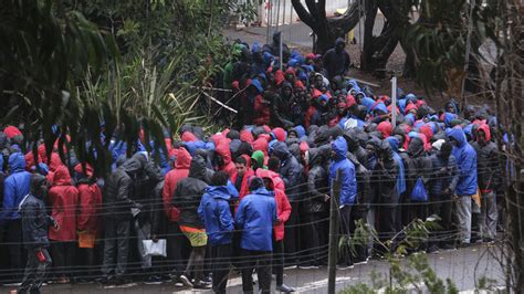 Ayuso Critica Que El Gobierno Envía Migrantes A La Península Para Quitárselos De Encima Pero No