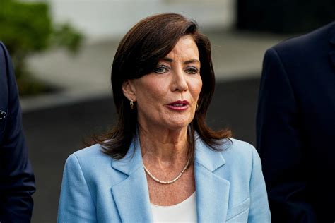 Linda Sun Former Kathy Hochul Aide Arrested Months After Fbi Raid On