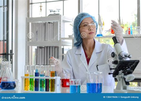 The Woman Scientist Doing Experiment Stock Photo Image Of Biology