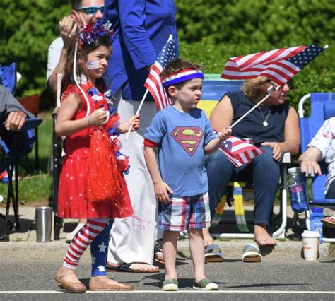 In Photos Darien Memorial Day Parade Ends At Spring Grove Veterans