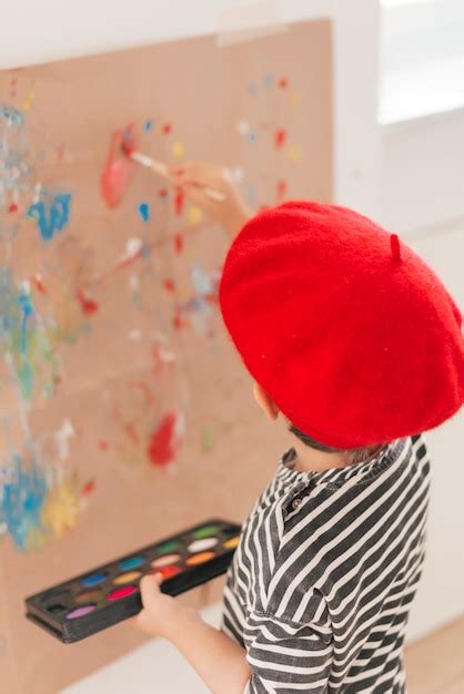 93000 Child Development Art Pictures