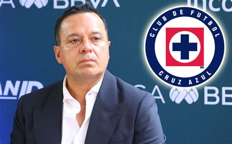 V Ctor Vel Zquez Visit La Noria Para Cerrar Filas En Cruz Azul