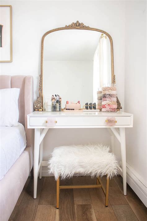 Six ways to style the anthropologie primrose mirror – Artofit