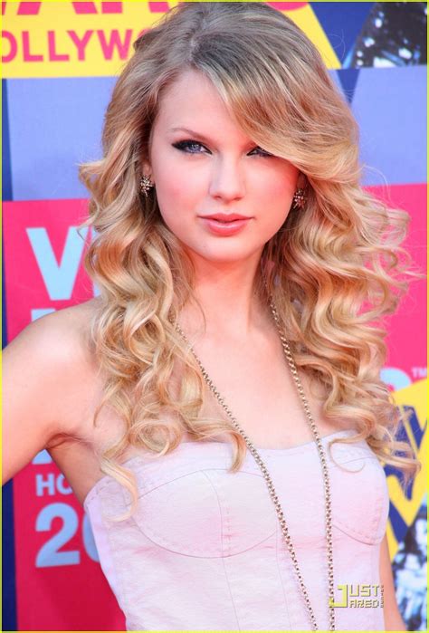 Taylor Swift Mtv Vmas 2008 Photo 1403301 Mtv Vmas 2008 Taylor