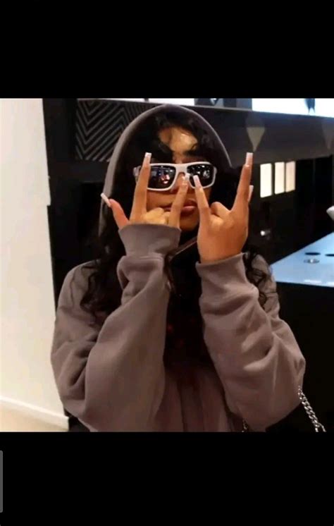 Pfp of lily 😍 | Pictures of lily, Lily wallpaper, Silly photos