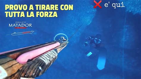 Pesca Sub CERNIA IGNORANTE ARROCCATA IN 9 METRI NON ESCE