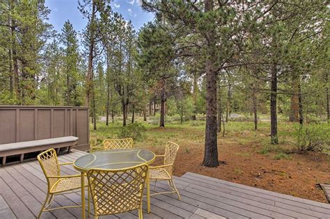 Pet Friendly Home w/Spa - 1 Mi to Sunriver Resort! UPDATED 2020 ...