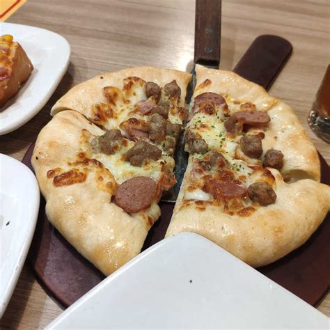 Pizza Hut Restoran Emporium Mall Pluit Kota Jakarta Utara
