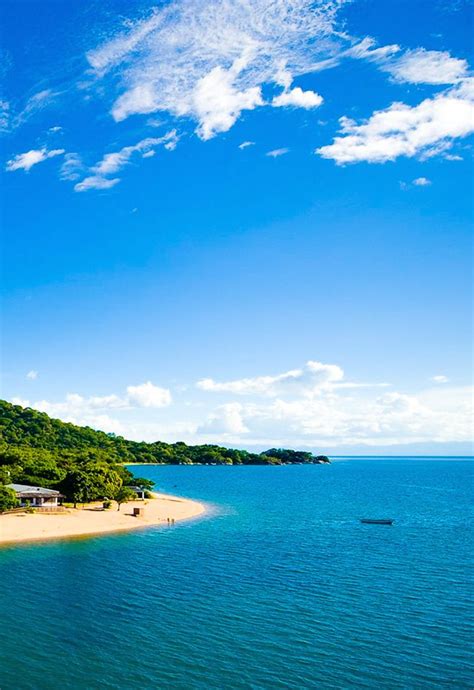 Lake Malawi Malawi Tanzania Mozambique Amazing Places On Earth