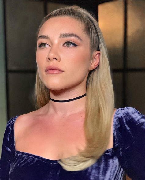 Florence Pugh Sporting Her Black Belt In Cock Swallowing Scrolller