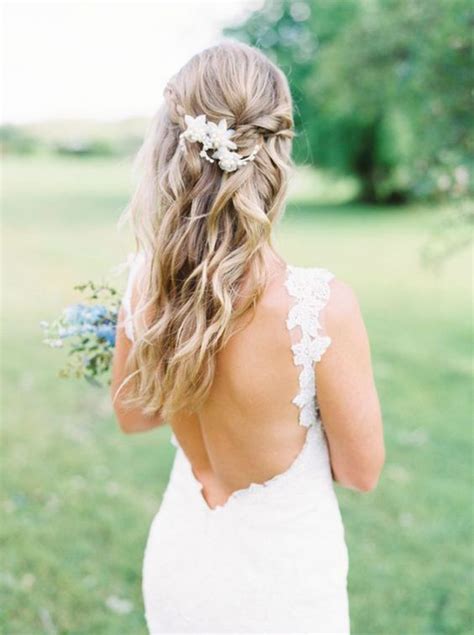 Half Opgestoken Bruidskapsels Voor De Zomerbruid In White