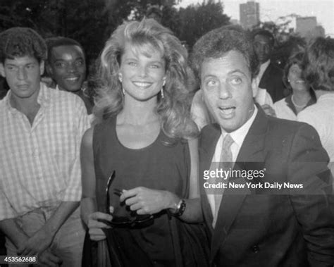 24 Billy Joel Christie Brinkley Wedding Stock Photos, High-Res Pictures ...