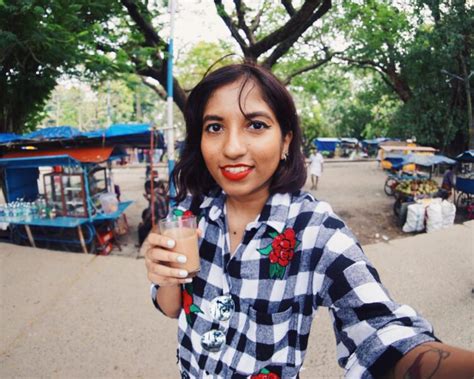 8 Hot Sexy Magali Vaz Bikini Pics