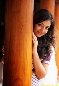 Nazriya Nazim Navel Show Actress Album