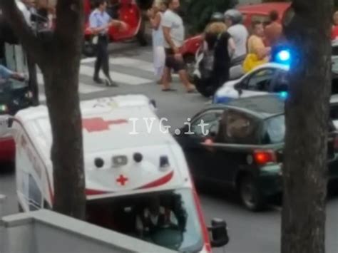 Savona Investe Ciclista In Via Nizza Automobilista Scappa E Poi Si