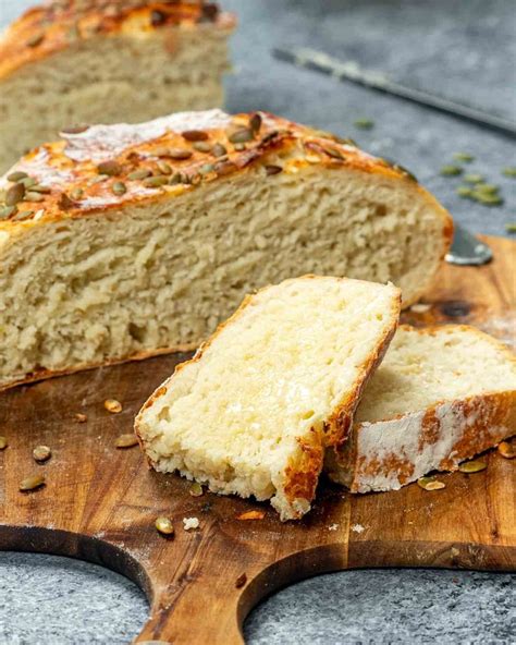 This No Fuss Soft Moist And Fluffy 5 Ingredient No Knead Potato Bread