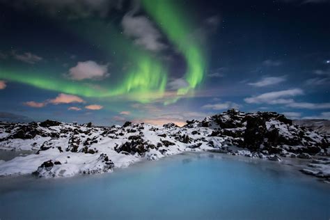 Blue Lagoon and Northern Lights Vacation Package | Icelandair US