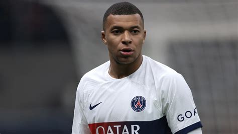 Why Kylian Mbappe Wants To Leave PSG And Join Arsenal