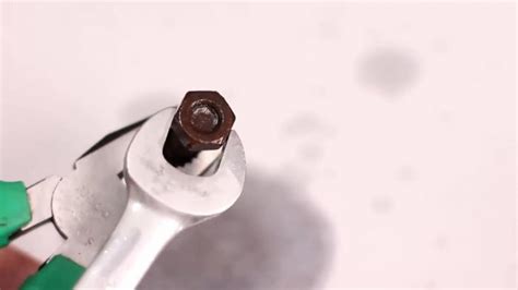 15 полезных лайфхаков с WD-40