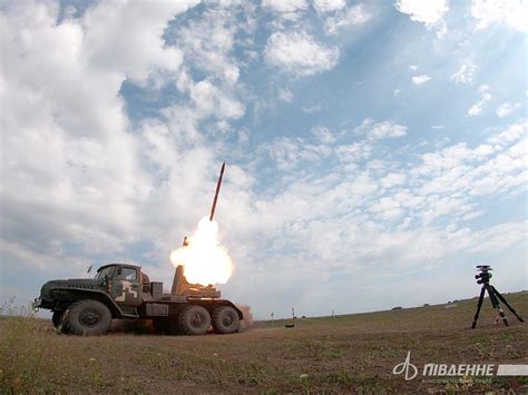 Випробування нового реактивного снаряда "Тайфун-1" з'явилось на відео ...