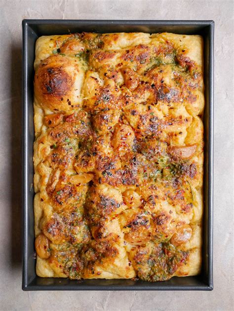 Spicy Garlic Confit Butter Focaccia Daen S Kitchen