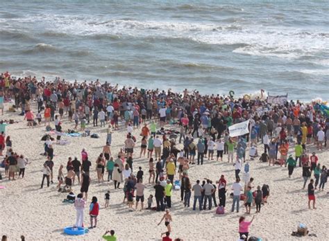 Flora Bama Polar Bear Dip Gulf Shores And Orange Beach