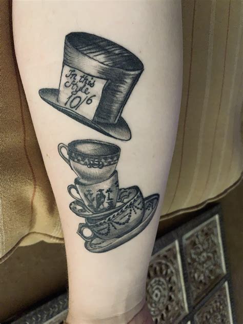 Alice In Wonderland Mad Hatter Hat Tattoo