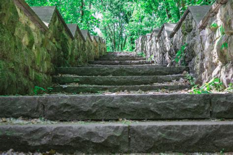 Steiniger Weg Bilder Durchsuchen Archivfotos Vektorgrafiken