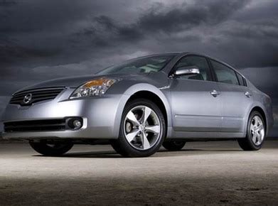 2007 Nissan Altima Specs & Feature Comparisons | Kelley Blue Book