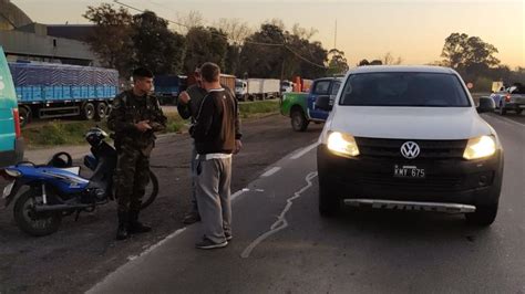 Choque Entre Una Camioneta Y Una Moto En El Acceso Del Parque