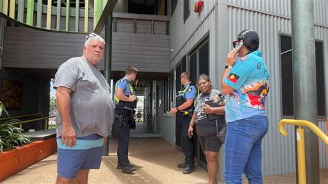 Native Title Body Uses Police To Eject Critics From Meeting Amid Calls