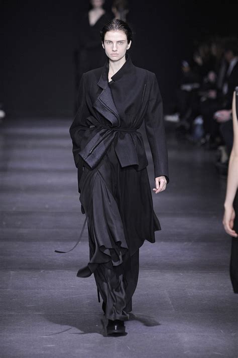 Ann Demeulemeester Ready To Wear Fall Winter 2014 Paris Nowfashion