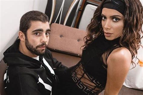 Anitta e Pedro Scooby se separam após dois meses de namoro Alto Astral